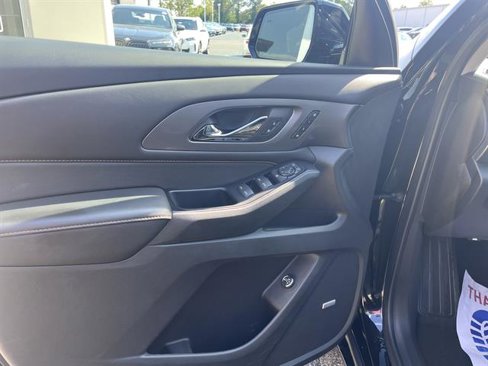 Used 2018 Chevrolet Traverse Premier w/ Redline Edition image 11