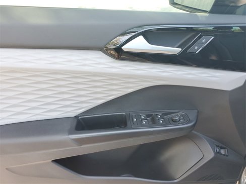 Certified 2022 Volkswagen Taos S w/ IQ Drive S Package image 23
