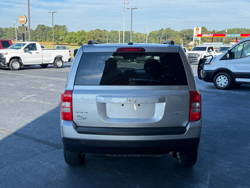 Used 2016 Jeep Patriot Latitude image 4