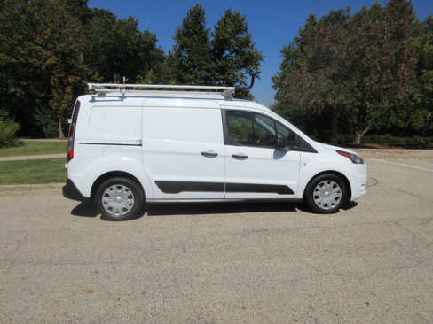 Used 2021 Ford Transit Connect XLT image 7