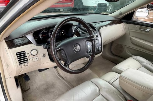 Used 2008 Cadillac DTS w/ Trunk Convenience Package image 15