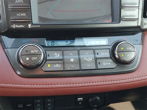 Used 2015 Toyota RAV4 Limited image 19