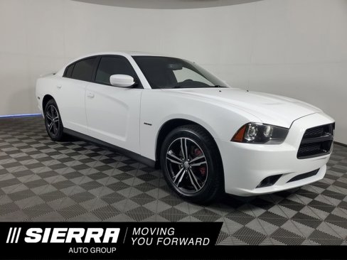 Used 2014 Dodge Charger R/T image 1