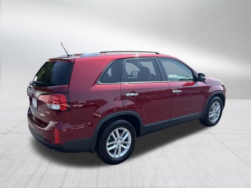 Used 2015 Kia Sorento LX image 8