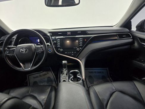 Used 2020 Toyota Camry XLE image 13