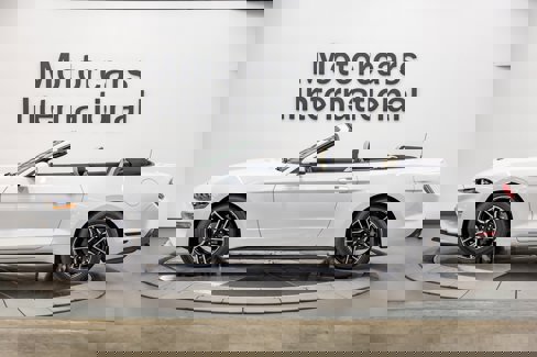 Used 2020 Ford Mustang Premium image 3