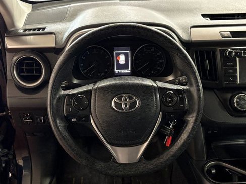 Used 2018 Toyota RAV4 LE image 15