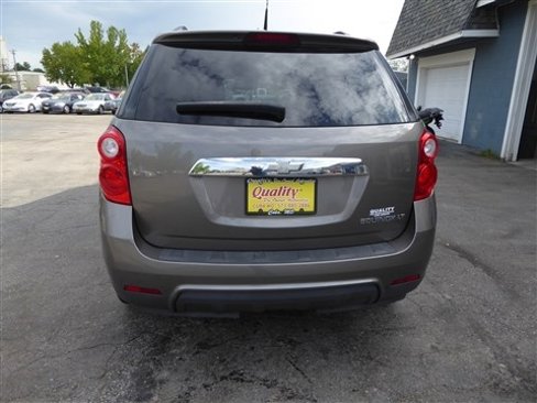 Used 2010 Chevrolet Equinox LT image 7