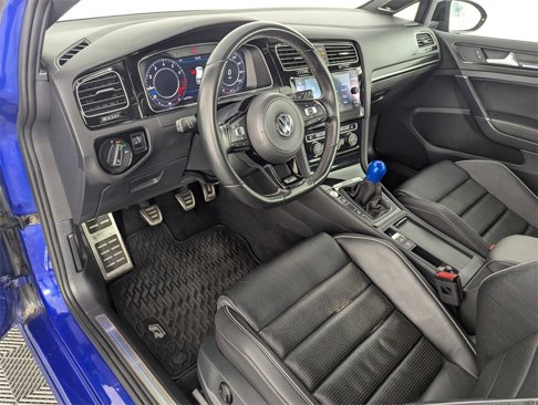 Used 2018 Volkswagen Golf R 4-Door image 11