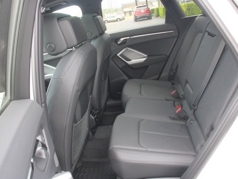 Used 2024 Audi Q3 2.0T Premium image 19