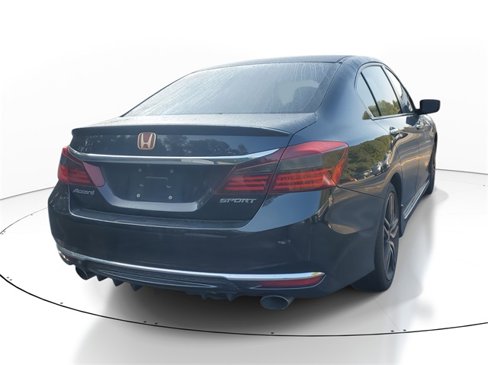 Used 2017 Honda Accord Sport image 6