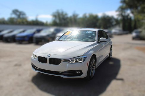 Used 2018 BMW 330i xDrive Sedan w/ Premium Package image 15