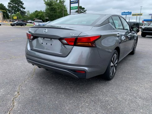 Used 2021 Nissan Altima 2.5 SV image 3