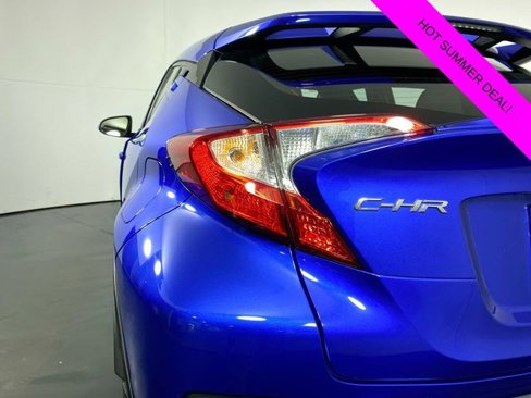 Used 2019 Toyota C-HR XLE image 31