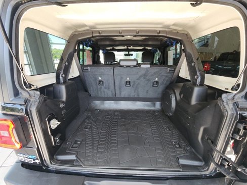 Certified 2021 Jeep Wrangler Unlimited Sahara w/ Cold Weather Group image 56
