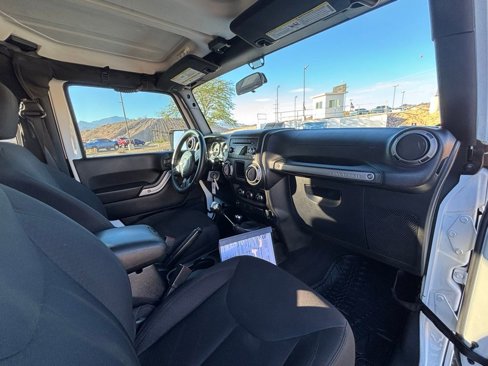 Used 2015 Jeep Wrangler Sport image 23