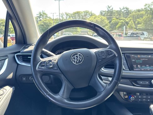 Used 2019 Buick Enclave Essence image 13
