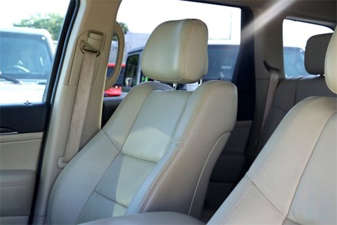 Used 2017 Jeep Grand Cherokee Limited w/ Luxury Group II image 12