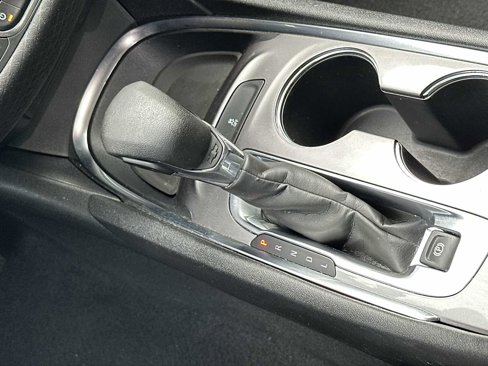 Used 2023 Chevrolet Malibu LT image 23