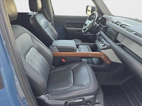 Used 2021 Land Rover Defender 90 X-Dynamic S image 10