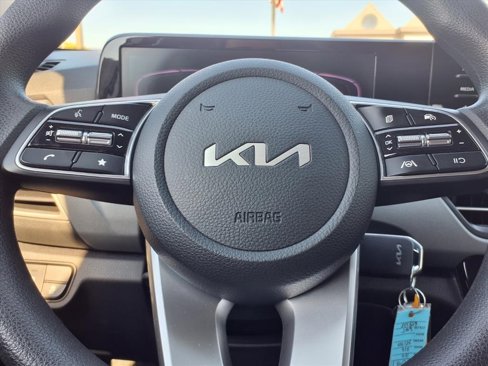 Used 2024 Kia Seltos LX image 13