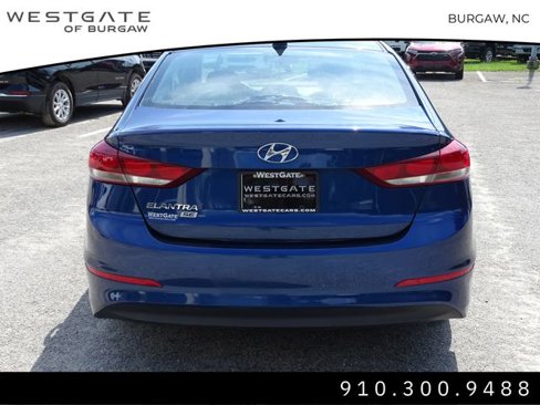 Used 2017 Hyundai Elantra SE image 7