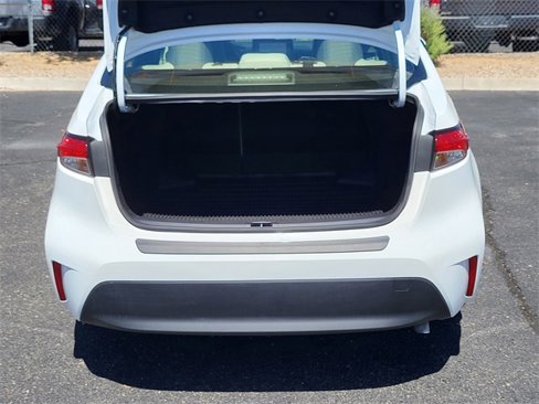 Used 2024 Toyota Corolla LE image 23