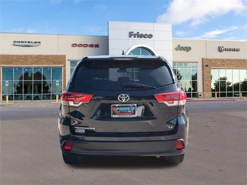 Used 2018 Toyota Highlander Plus image 5