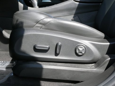 Used 2019 Buick Envision Essence image 9