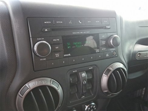 Used 2018 Jeep Wrangler Unlimited Sport S image 3