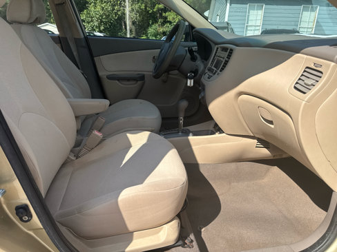 Used 2010 Kia Rio LX image 22