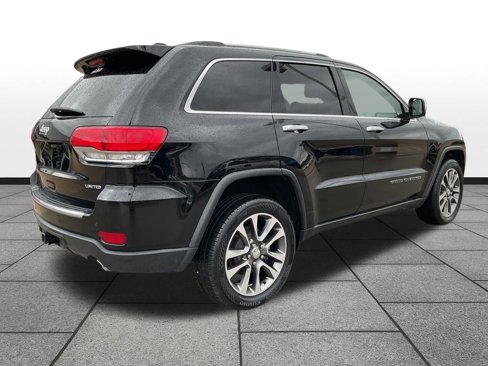 Used 2018 Jeep Grand Cherokee Limited w/ Trailer Tow Group IV image 5