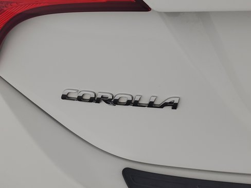 Used 2018 Toyota Corolla SE image 31