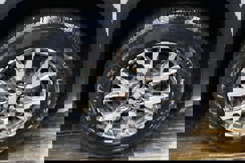 Used 2020 GMC Acadia SLE w/ Driver Convenience Package image 26