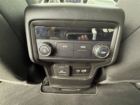 Used 2021 GMC Acadia SLE w/ Driver Convenience Package image 29