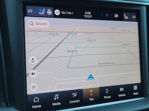 New 2023 Maserati Levante Trofeo image 9