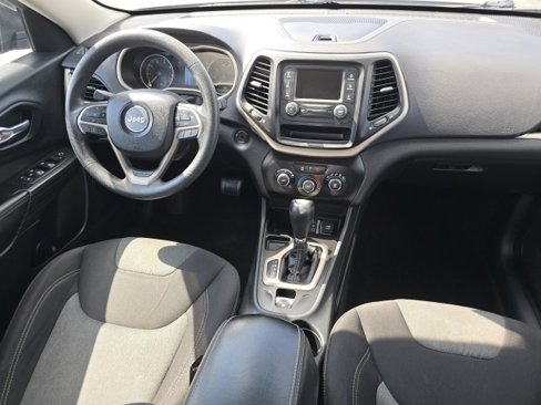 Used 2015 Jeep Cherokee Sport w/ Sport Appearance Group image 9