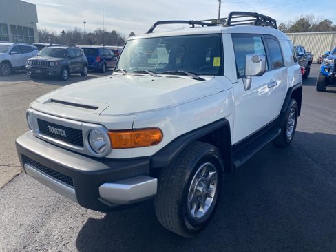 Used 2011 Toyota FJ Cruiser 4WD image 7