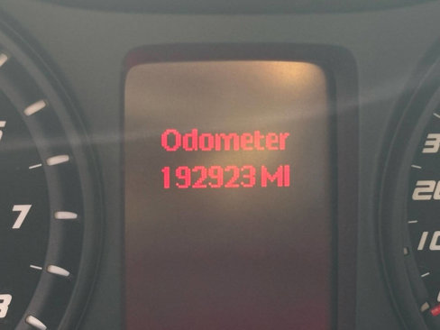 Used 2009 Pontiac G8 w/ Premium Package image 18