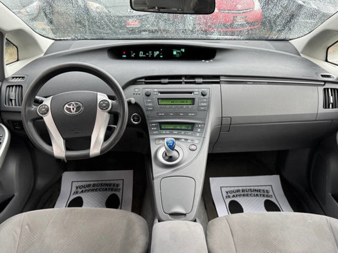 Used 2010 Toyota Prius Five image 12
