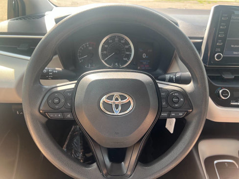 Used 2020 Toyota Corolla LE image 14