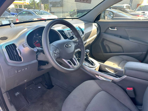 Used 2016 Kia Sportage LX image 11