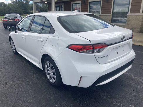 Used 2022 Toyota Corolla LE image 5