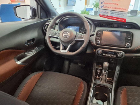 Used 2024 Nissan Kicks SR image 10