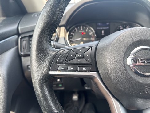 Used 2019 Nissan Rogue SV image 24