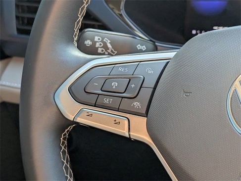 Certified 2024 Volkswagen Taos SE image 26