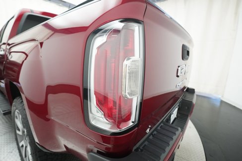 Certified 2022 GMC Canyon Denali image 29