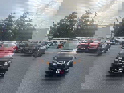 Used 2015 Honda Odyssey Touring image 3