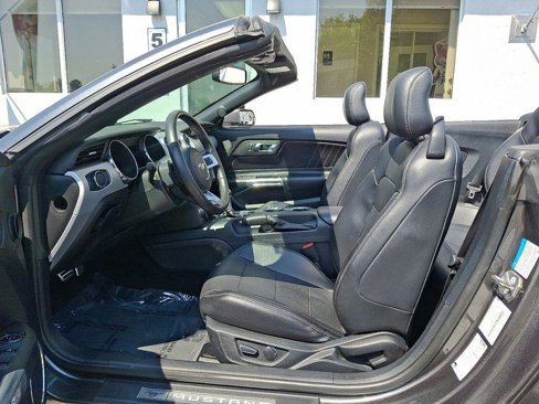 Used 2015 Ford Mustang Premium image 13
