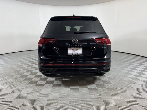 Used 2024 Volkswagen Tiguan SE R-Line image 6